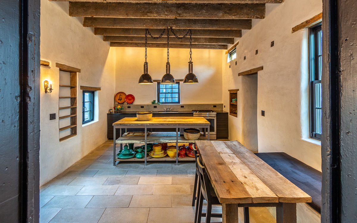 Diane Keaton lists historic Tucson home